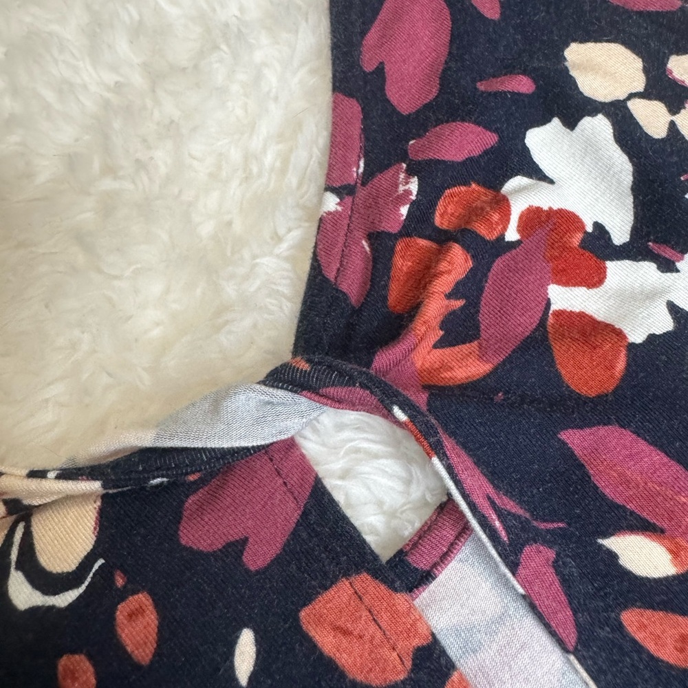 Market & Spruce Floral Tank Top - Navy, White, Red - Picture 5 of 7